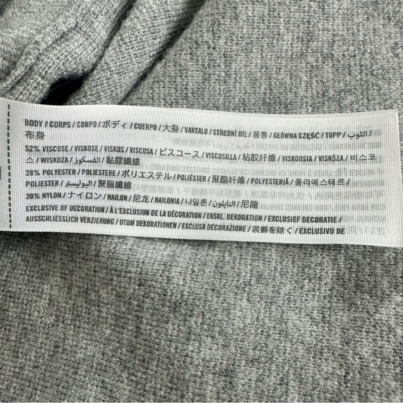 A&F Gray Short Sleeve Sweater - Picture 4 of 7